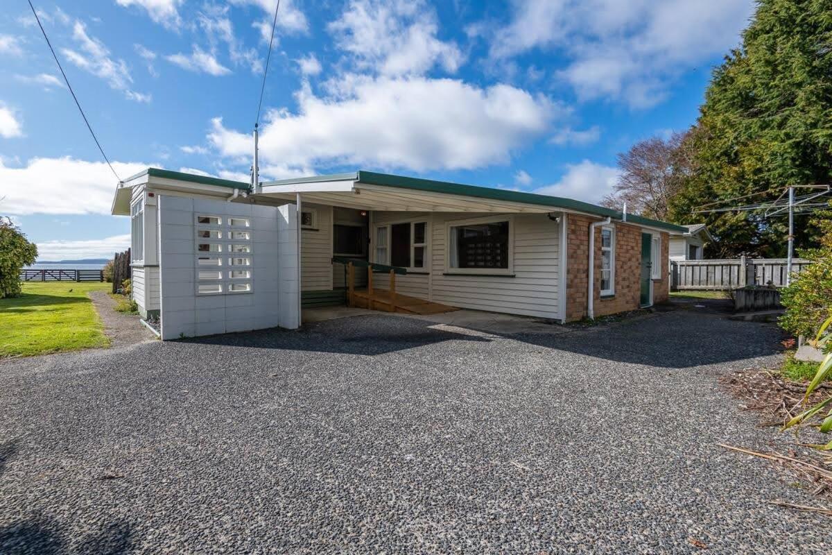 Daydream House, Sunrise, Sunset Views Across Lake Rotorua Exteriör bild